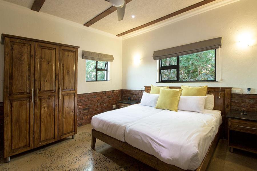 Stephan'S Guest House พอร์ตเชพสโตน ภายนอก รูปภาพ