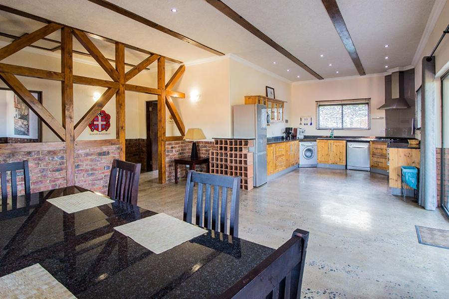 Stephan'S Guest House พอร์ตเชพสโตน ภายนอก รูปภาพ